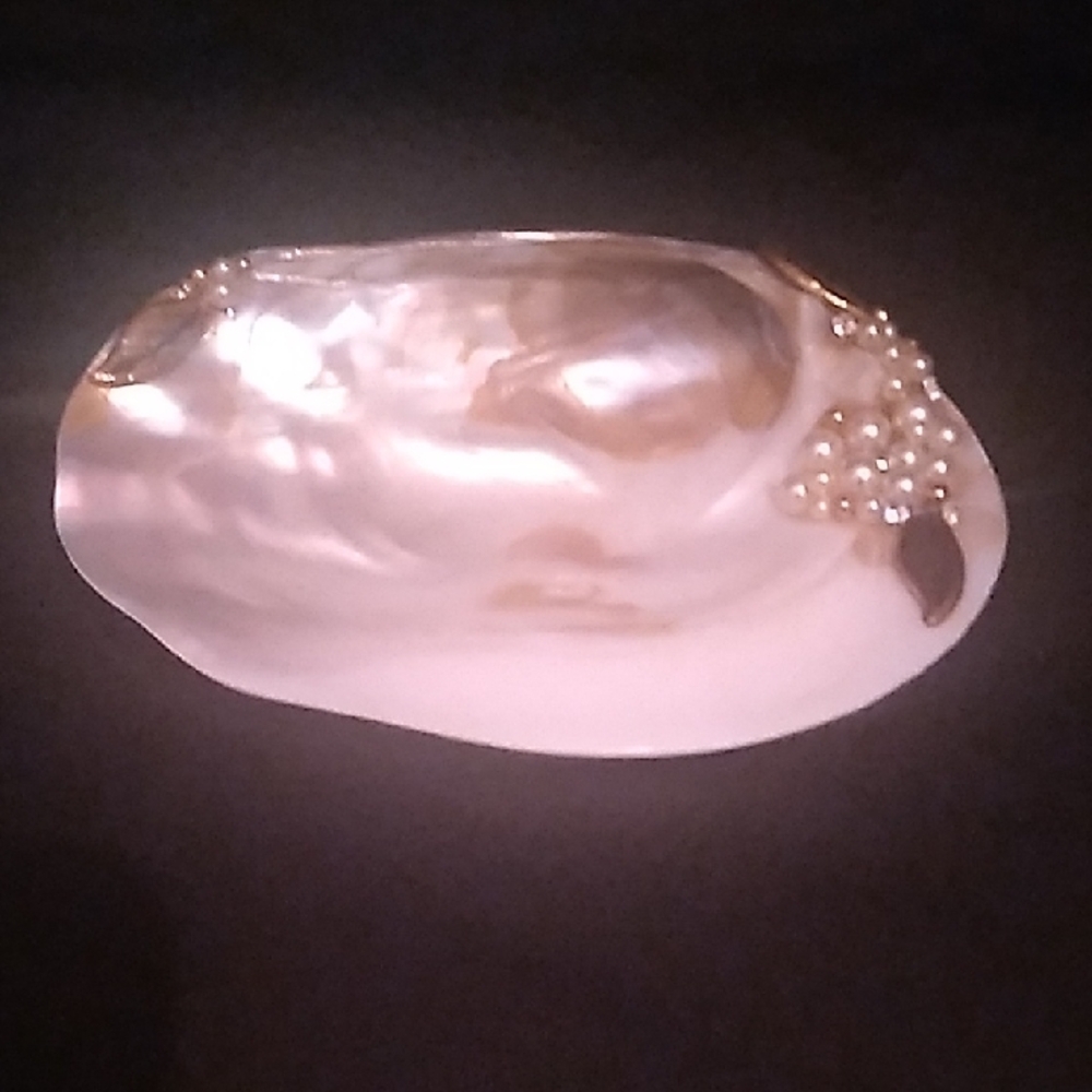 Vintage Mother Of Pearl Seashell Jewelry Dish/Trinket Tray (B5)